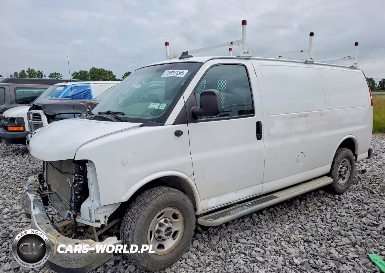 2022 GMC Savana
