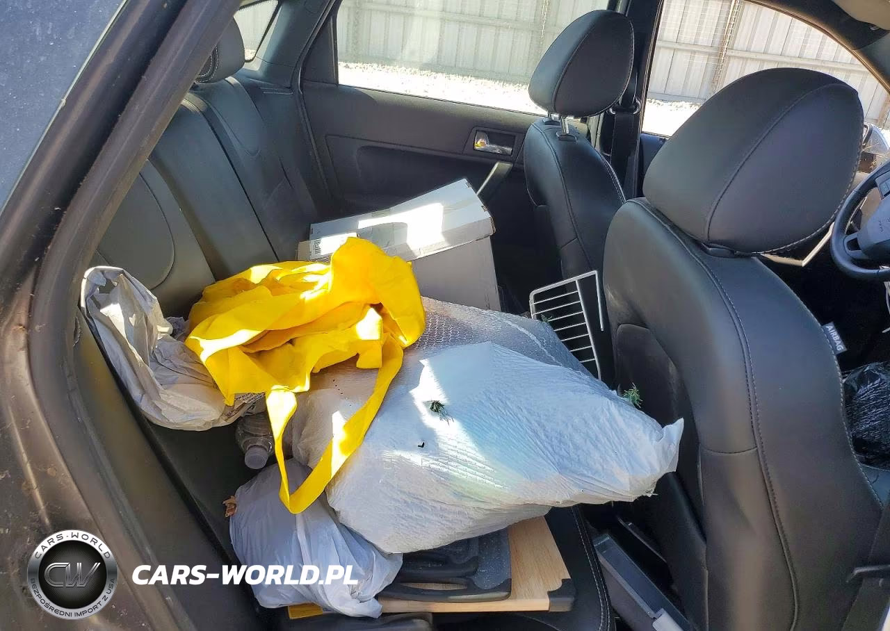 2009 Ford Focus Sel VIN:1FAHP37N39W199126 - 10