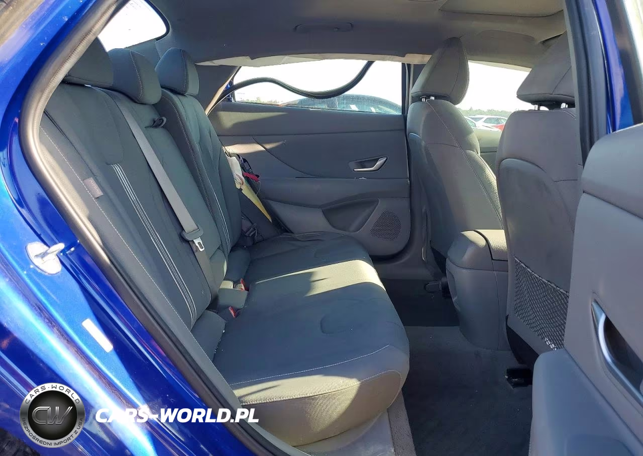 2025 Hyundai Elantra Sel Convenience VIN:KMHLS4DGXSU880573 - 11