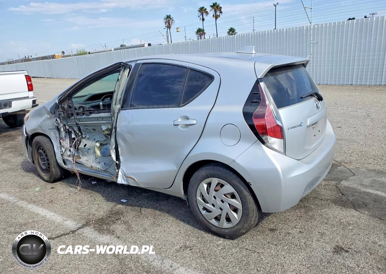 2016 Toyota Prius C One VIN:JTDKDTB33G1115976 - 2