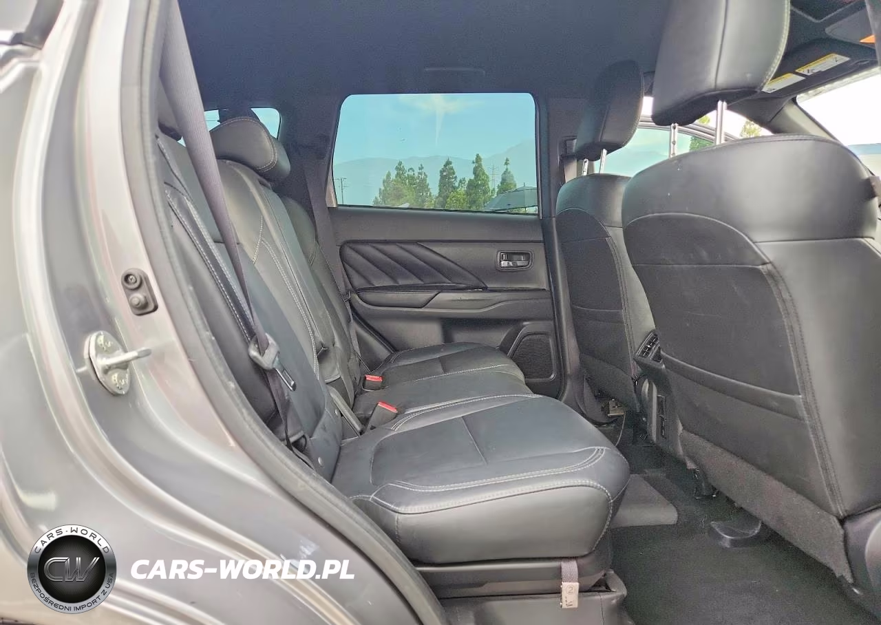 2020 Mitsubishi Outlander Sel VIN:JA4J24A58LZ009880 - 11