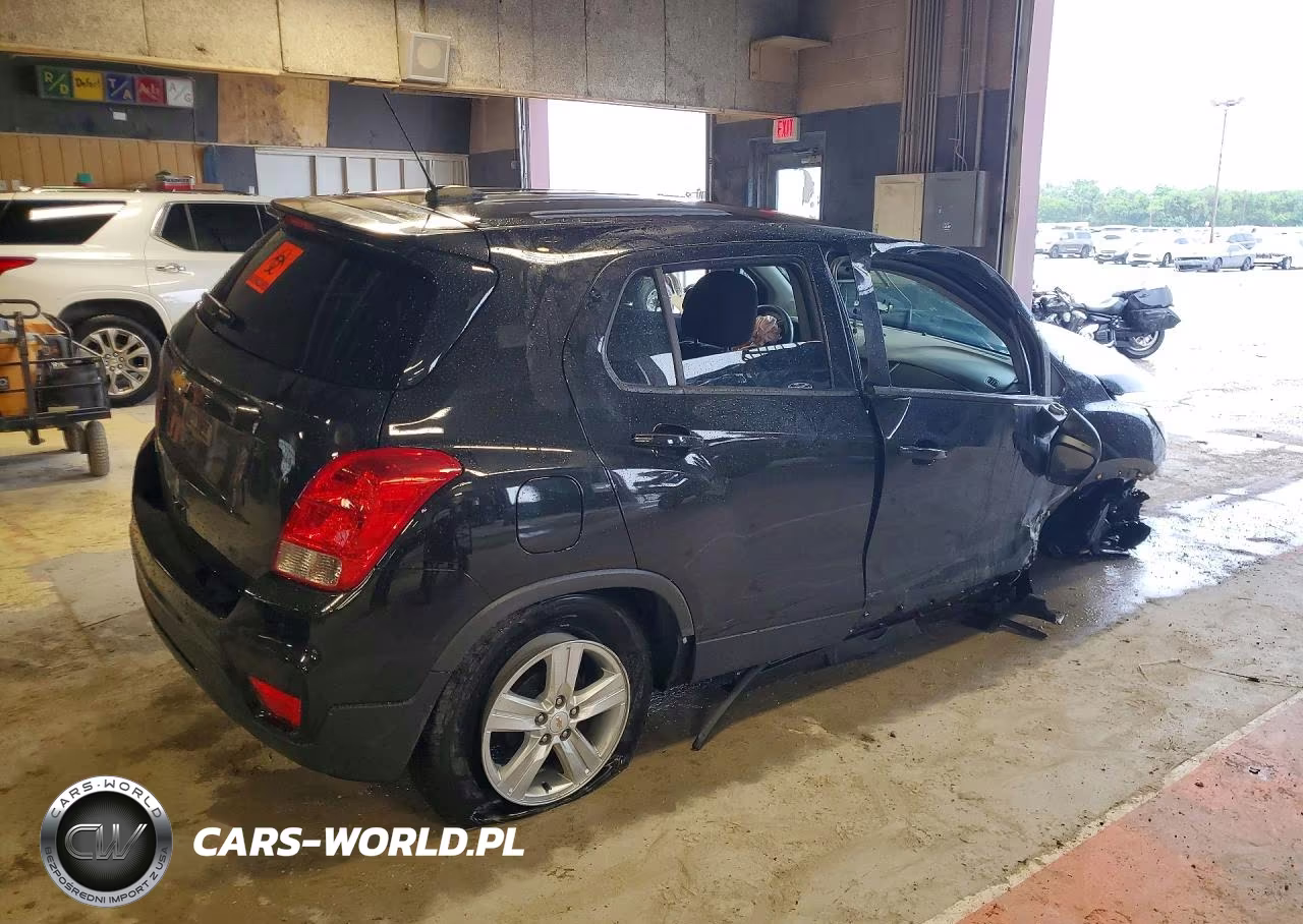 2020 Chevrolet Trax Ls VIN:KL7CJKSB8LB316692 - 3