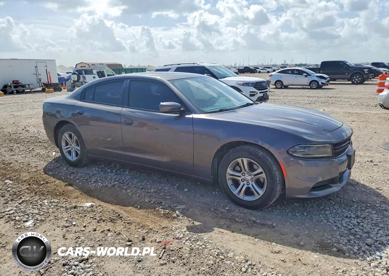 2022 Dodge Charger Sxt VIN:2C3CDXBG0NH169379 - 4