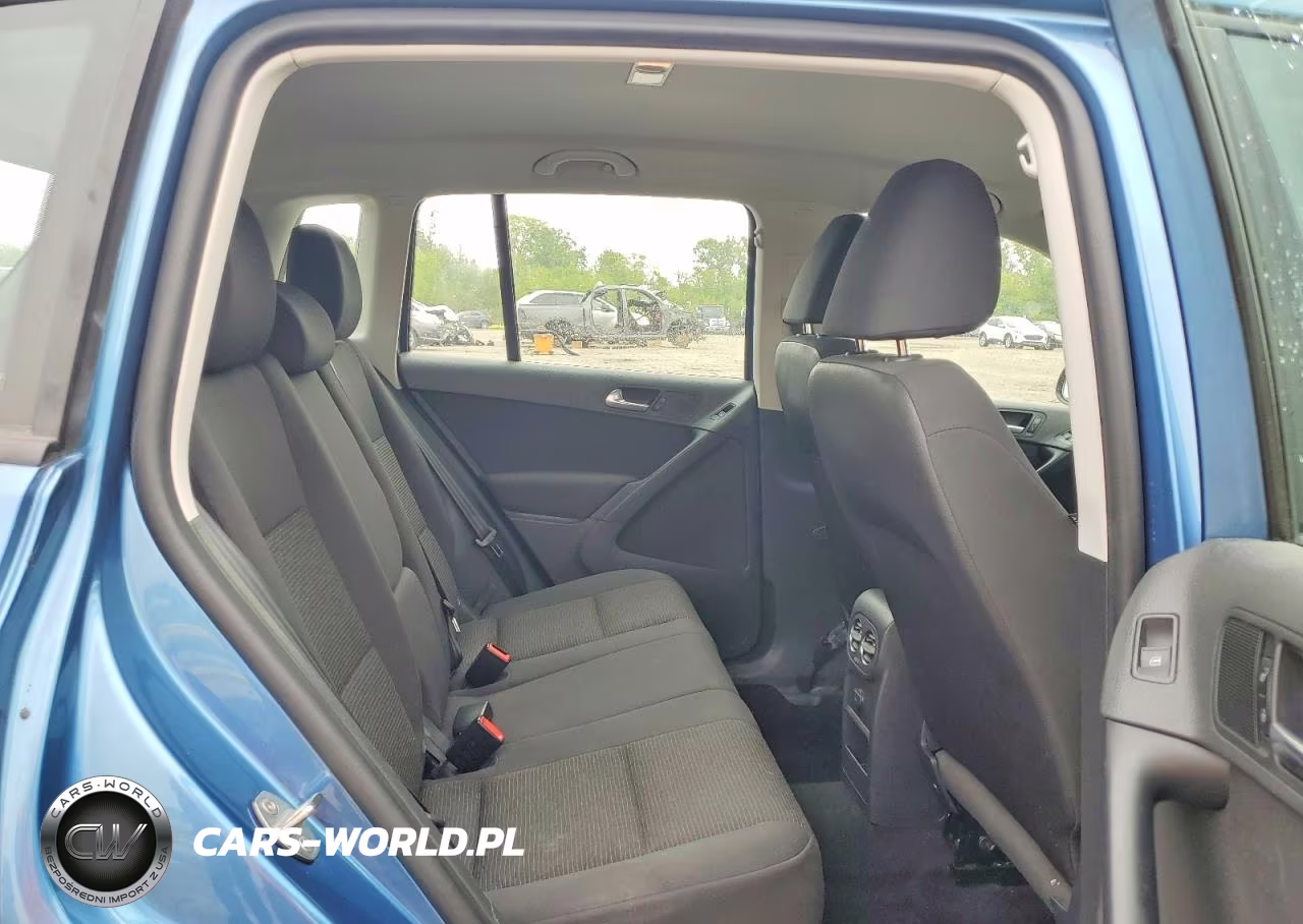 2017 Volkswagen Tiguan S VIN:WVGBV7AX1HK045958 - 10