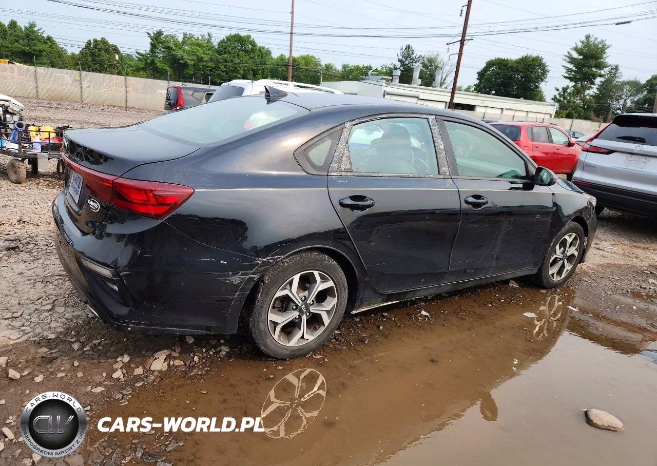 2020 Kia Forte Lxs VIN:3KPF24AD4LE145566 - 3