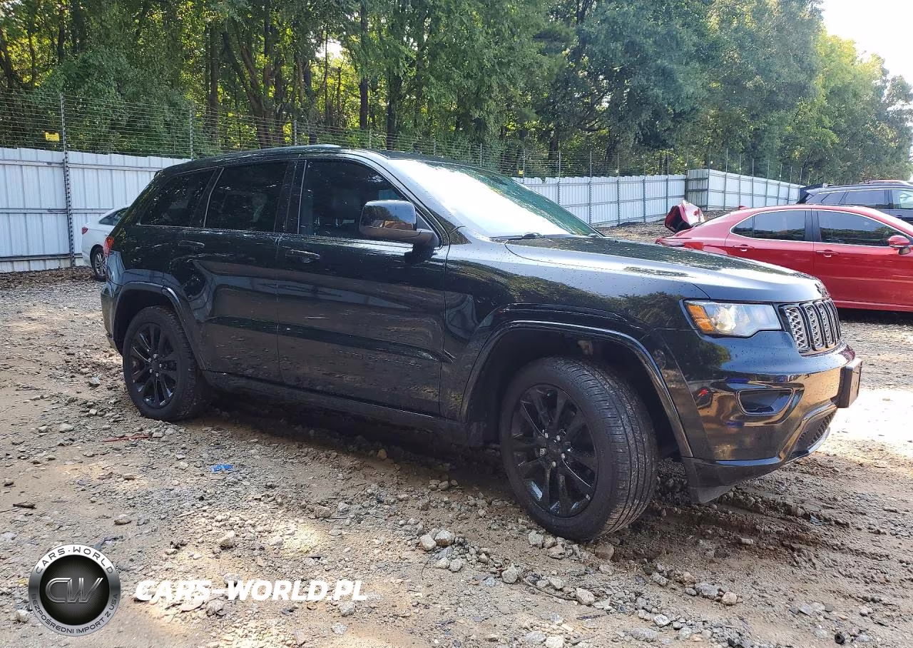 2019 Jeep Grand Cherokee Laredo VIN:1C4RJEAG9KC542762 - 4