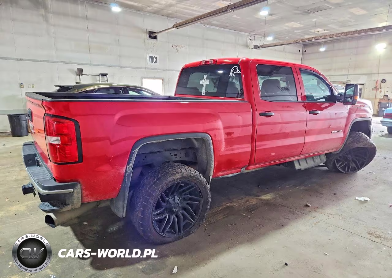 2017 GMC Sierra K2500 Heavy Duty VIN:1GT12REY4HF232143 - 3