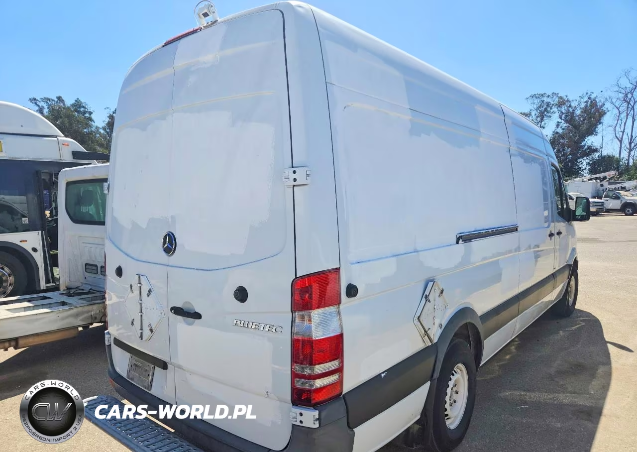 2012 Mercedes-Benz Sprinter 2500 Delivery Van VIN:WD3PE8CB4C5683110 - 3