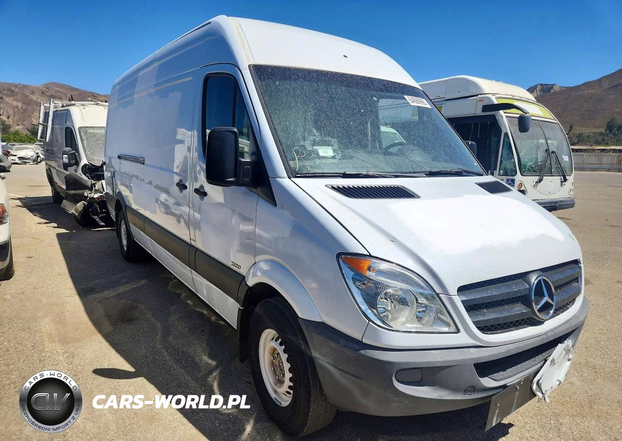 2012 Mercedes-Benz Sprinter 2500 Delivery Van VIN:WD3PE8CB4C5683110 - 4