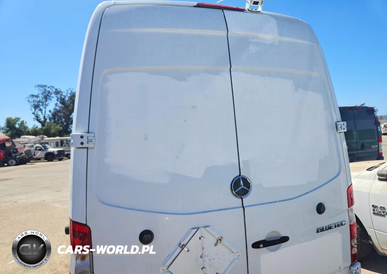2012 Mercedes-Benz Sprinter 2500 Delivery Van VIN:WD3PE8CB4C5683110 - 6