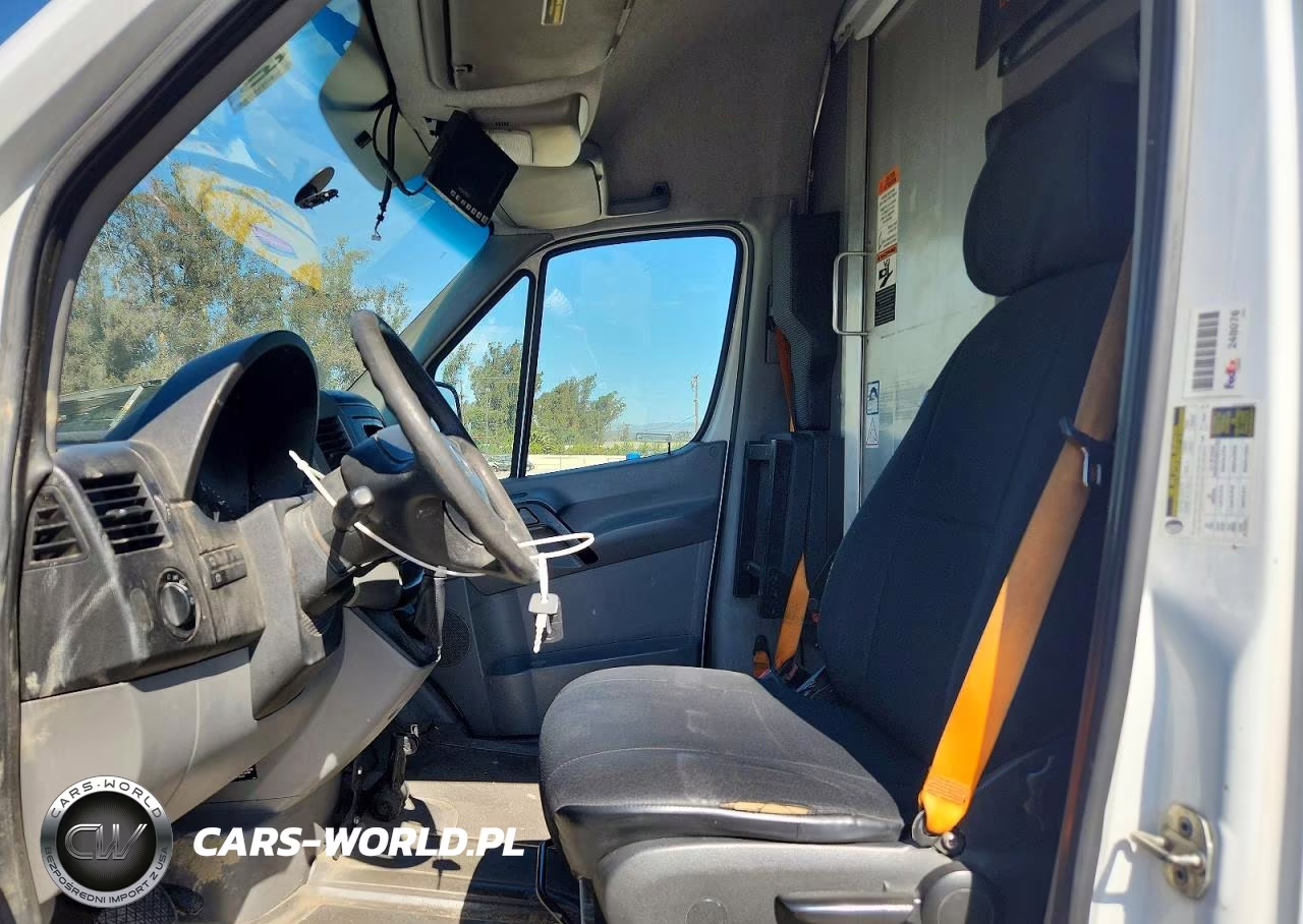 2012 Mercedes-Benz Sprinter 2500 Delivery Van VIN:WD3PE8CB4C5683110 - 7