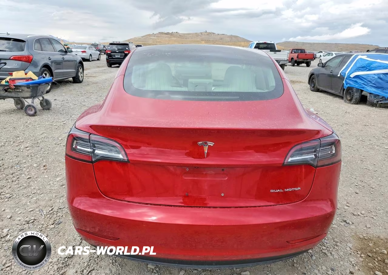 2018 Tesla Model 3 VIN:5YJ3E1EB6JF135162 - 6