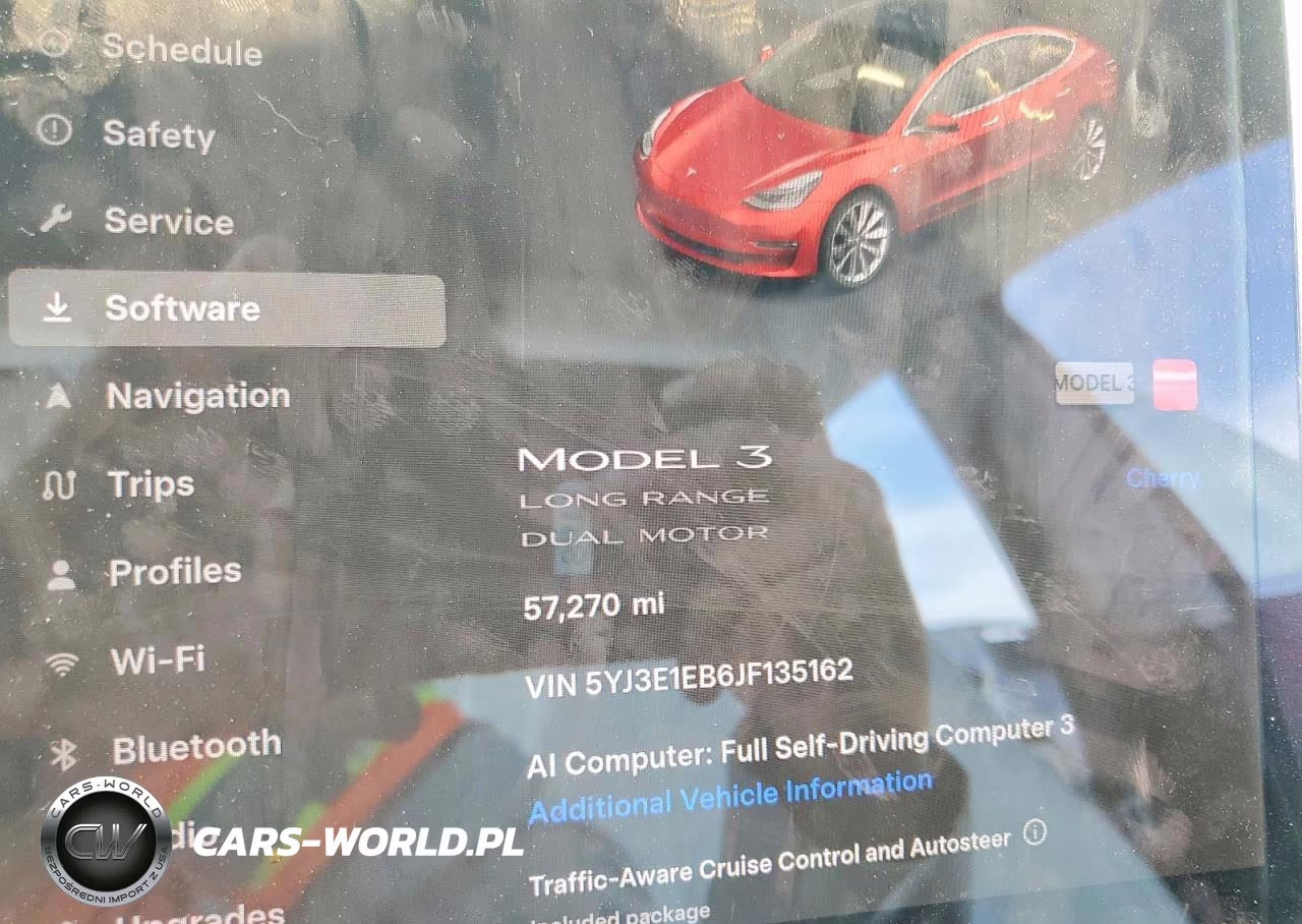 2018 Tesla Model 3 VIN:5YJ3E1EB6JF135162 - 9