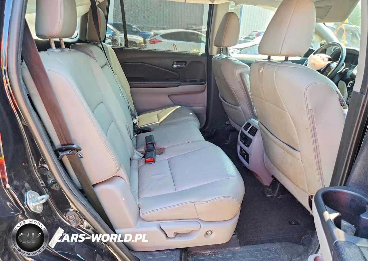 2016 Honda Pilot Touring VIN:5FNYF6H91GB012919 - 11