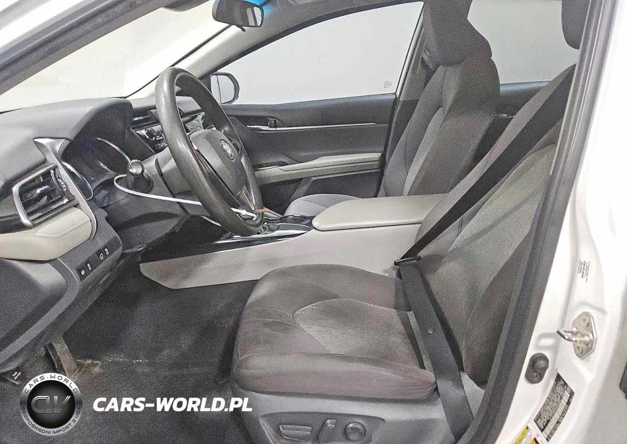 2019 Toyota Camry Le VIN:4T1B11HK4KU183430 - 7