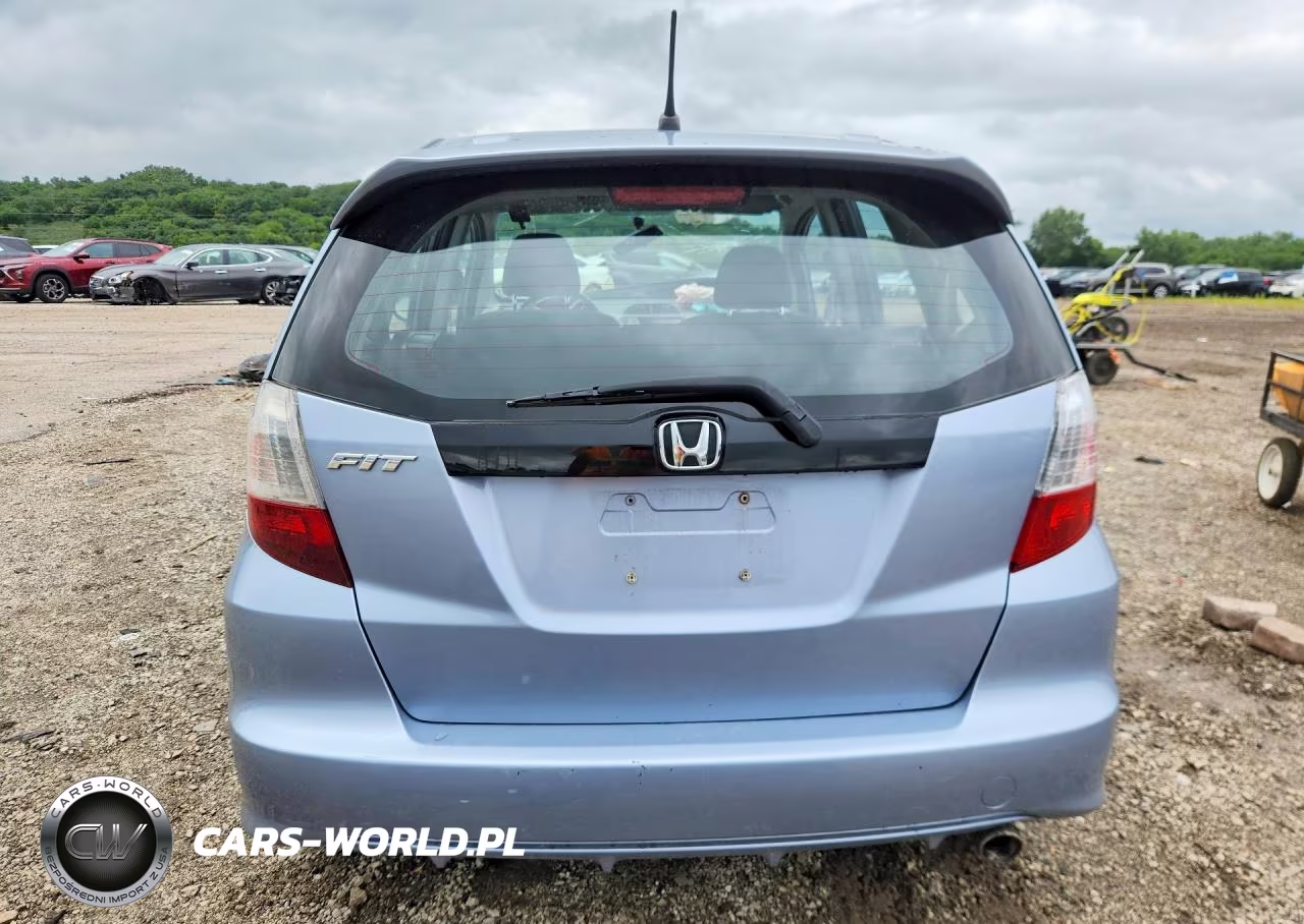 2011 Honda Fit Sport VIN:JHMGE8H5XBC003387 - 6