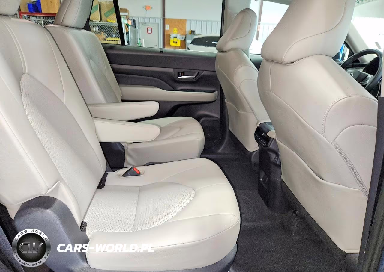 2024 Toyota Grand Highlander Xle VIN:5TDAAAB55RS040956 - 11