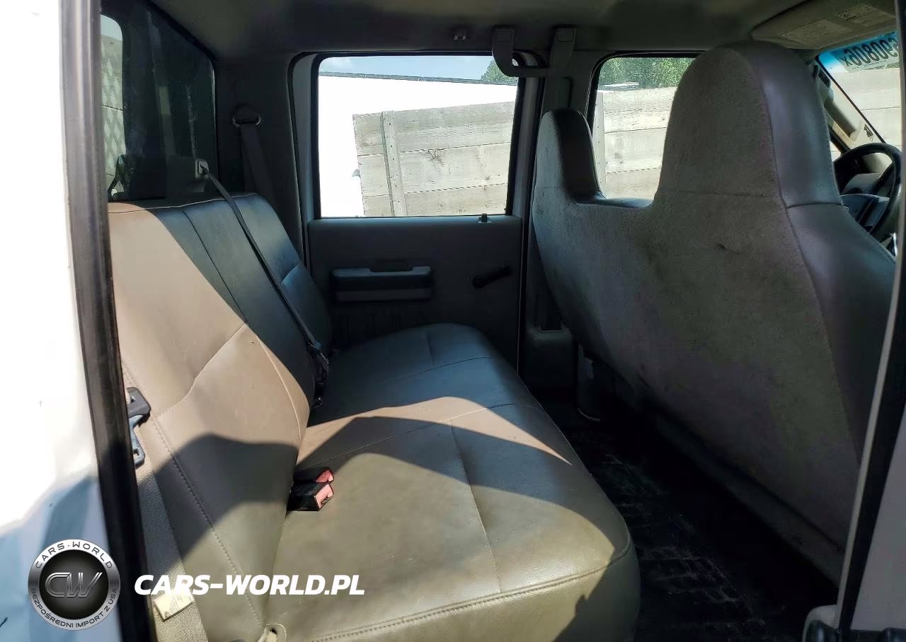 2008 Ford F550 Super Duty VIN:1FDAW57R68EA02950 - 10