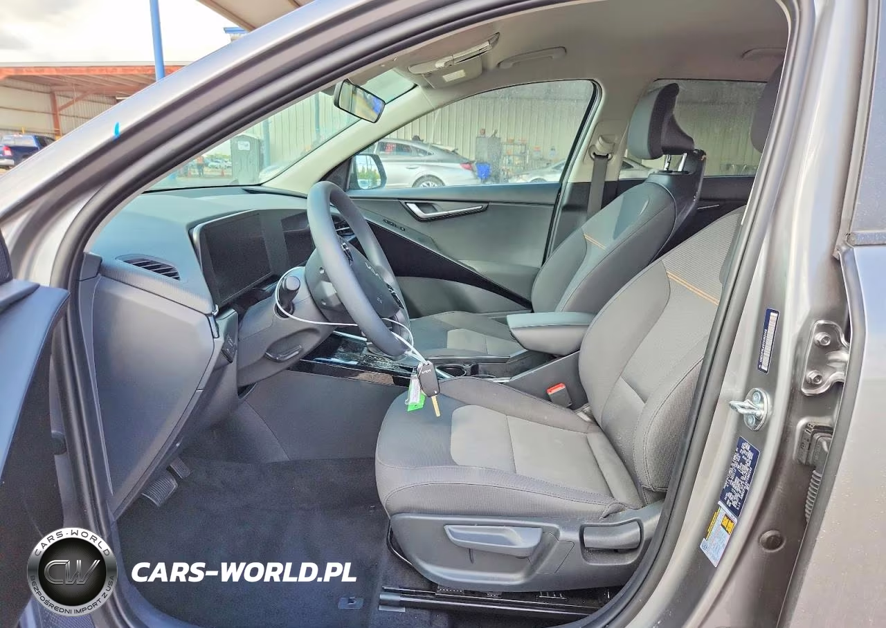 2026 Kia Niro Lx VIN:KNDCP3LE9T5362143 - 7