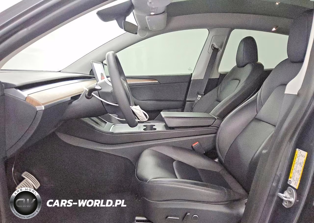 2023 Tesla Model Y VIN:7SAYGDEF1PF793939 - 7
