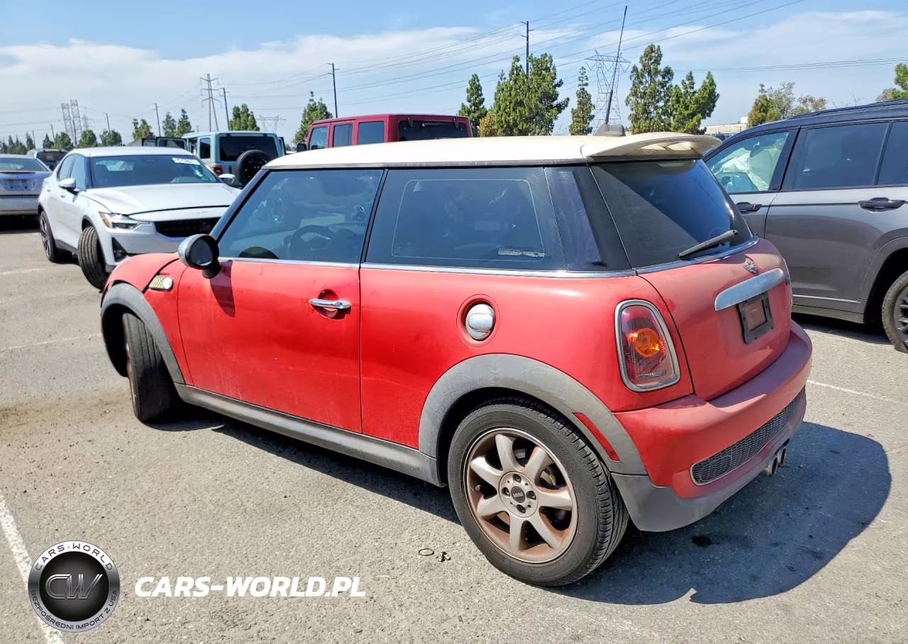 2009 Mini Cooper S VIN:WMWMF73569TT97366 - 2