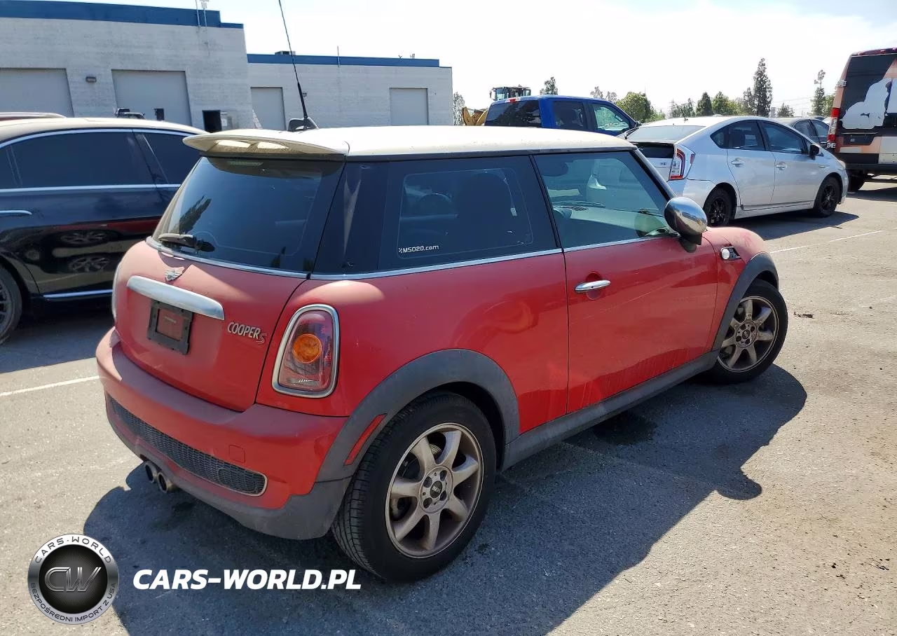 2009 Mini Cooper S VIN:WMWMF73569TT97366 - 3