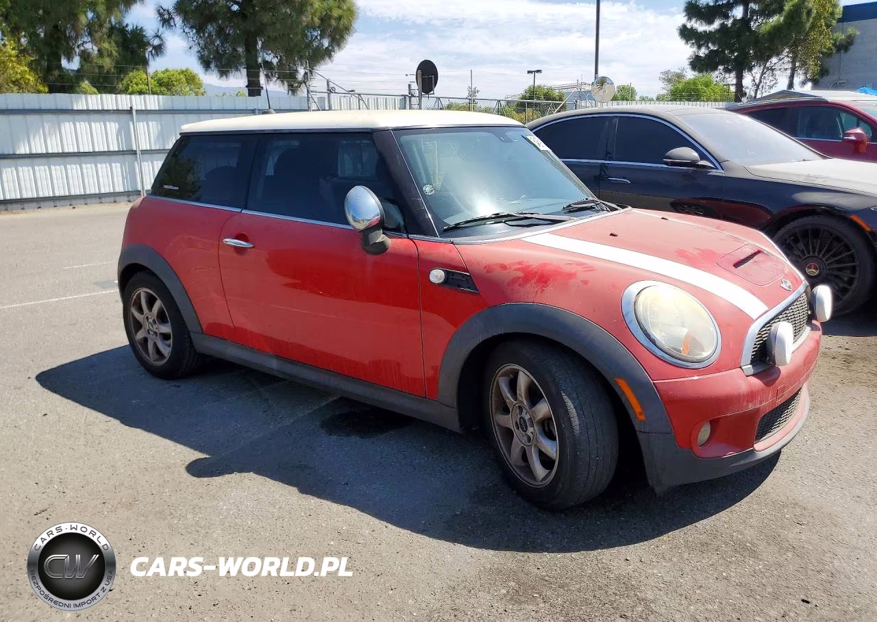 2009 Mini Cooper S VIN:WMWMF73569TT97366 - 4