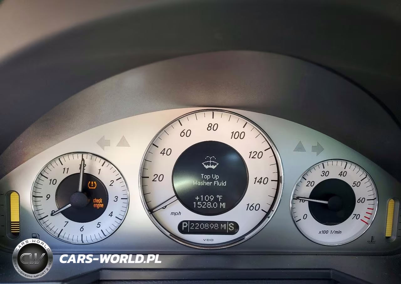 2009 Mercedes-Benz E-Class VIN:WDBUF56XX9B431818 - 9