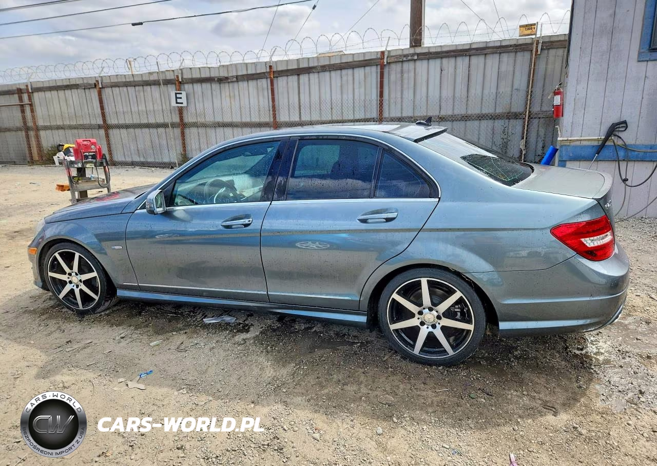 2012 Mercedes-Benz C 250 VIN:WDDGF4HB6CA652863 - 2