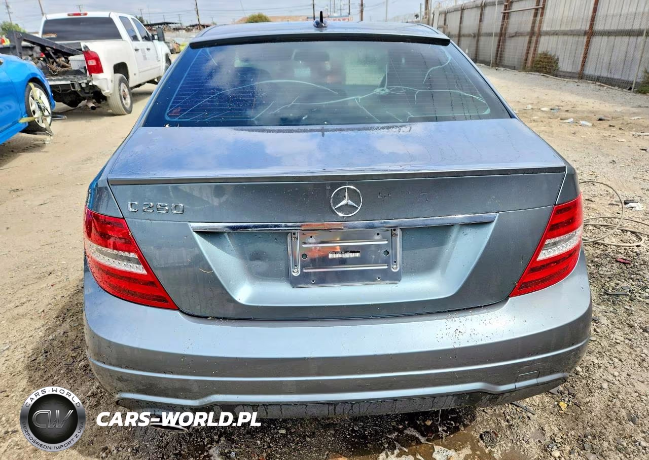 2012 Mercedes-Benz C 250 VIN:WDDGF4HB6CA652863 - 6