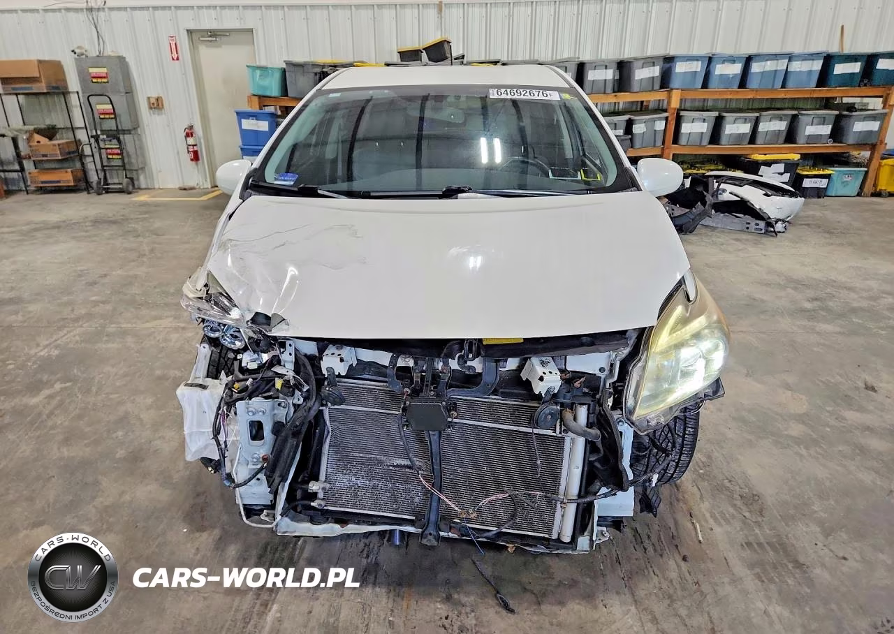 2013 Toyota Prius Five VIN:JTDKN3DU8D5681249 - 5
