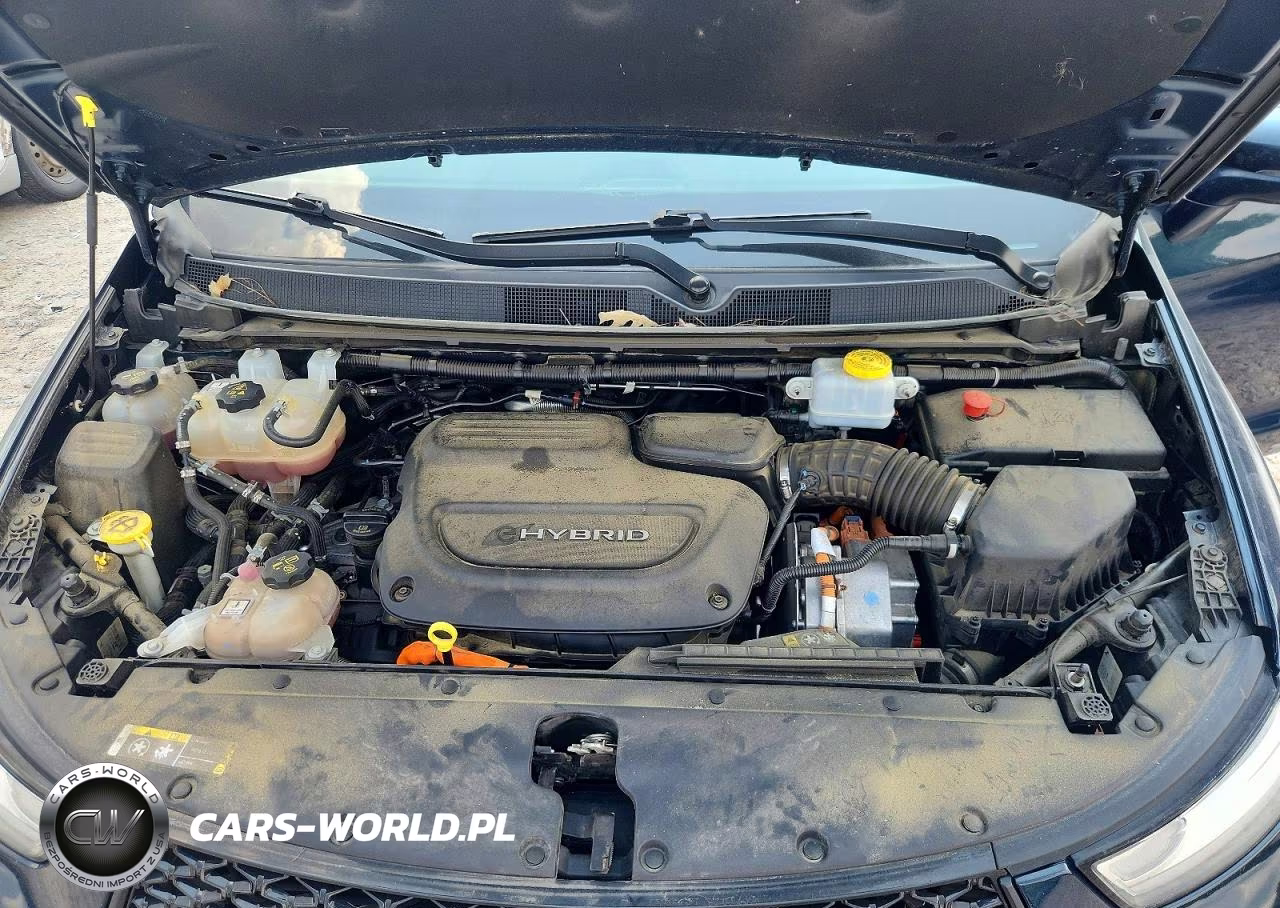 2021 Chrysler Pacifica Hybrid Touring L VIN:2C4RC1L7XMR586909 - 12