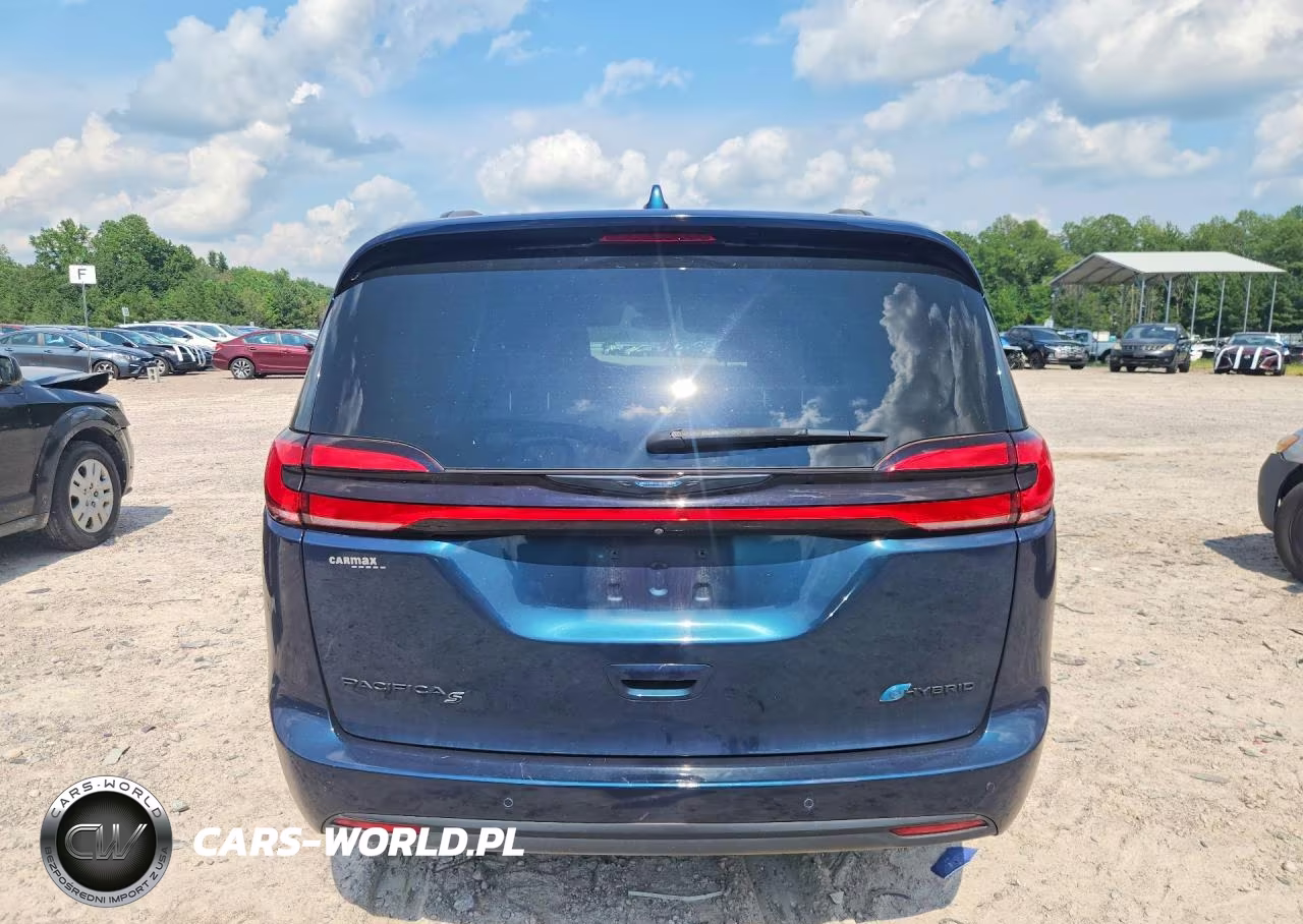 2021 Chrysler Pacifica Hybrid Touring L VIN:2C4RC1L7XMR586909 - 6