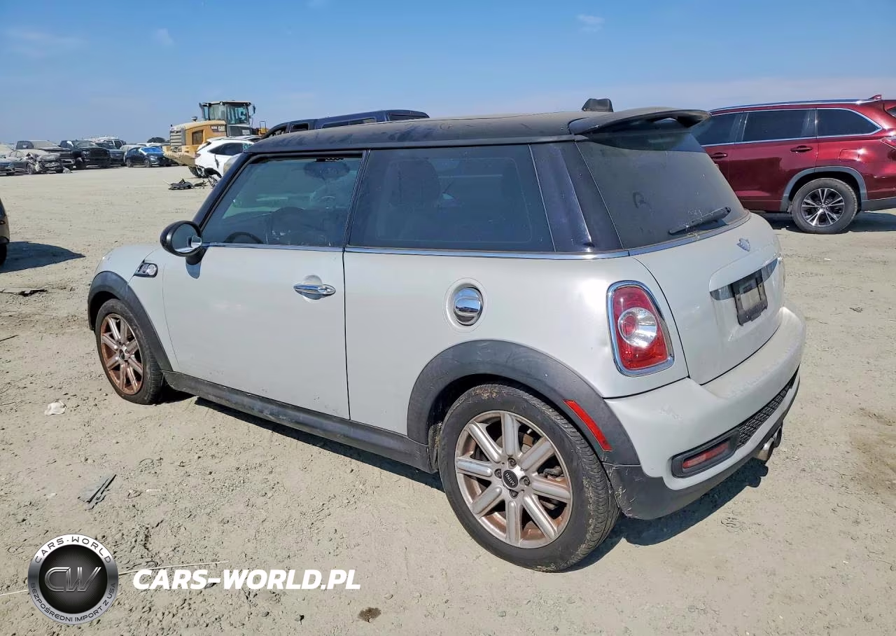 2011 Mini Cooper S VIN:WMWSV3C58BTY15306 - 2