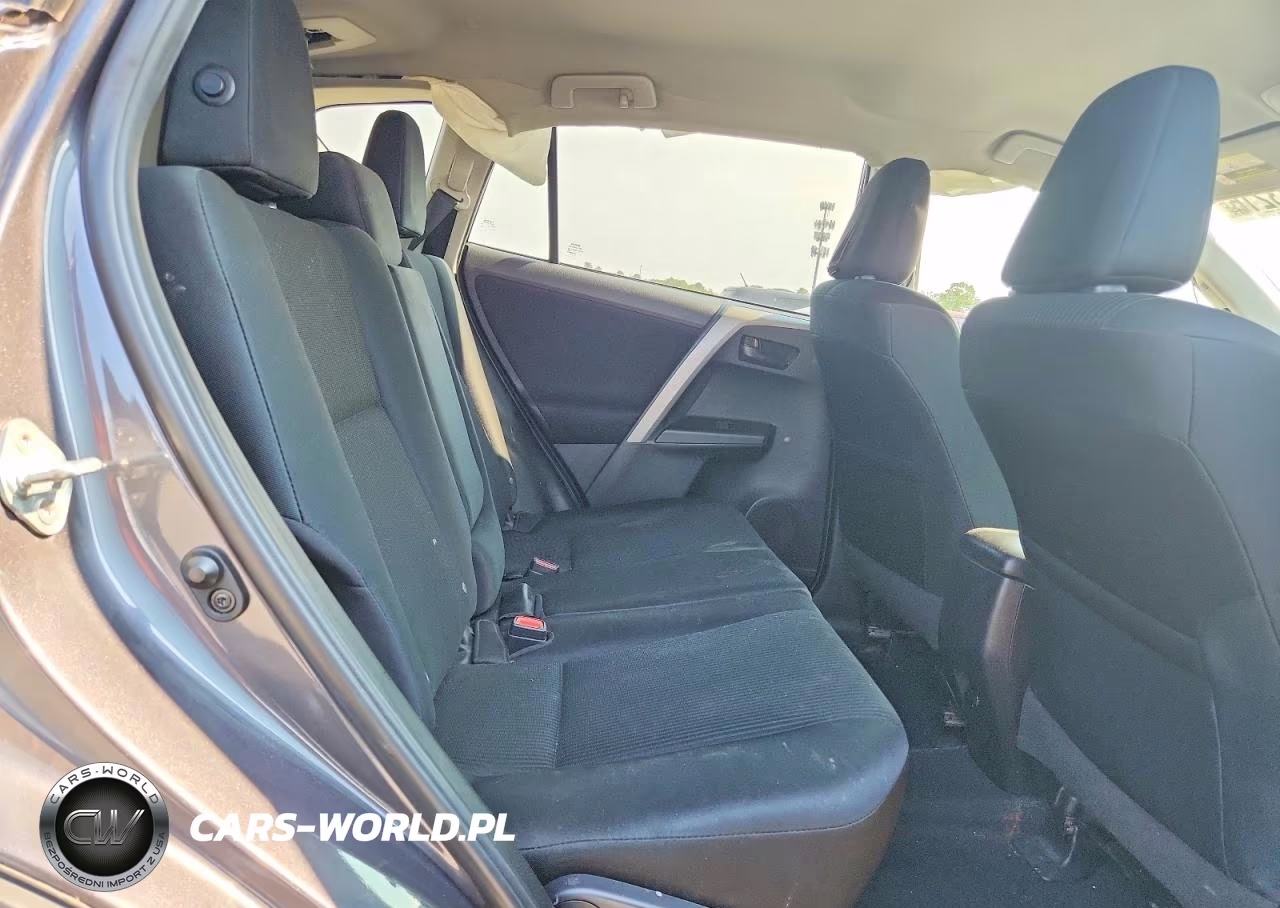 2018 Toyota Rav4 Le VIN:2T3ZFREV1JW449103 - 11