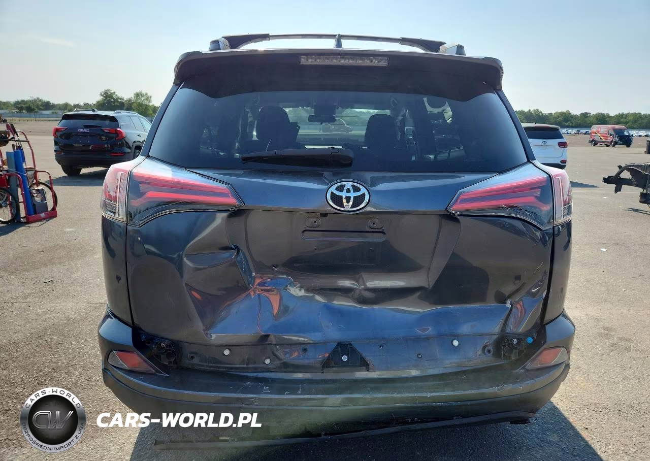 2018 Toyota Rav4 Le VIN:2T3ZFREV1JW449103 - 6