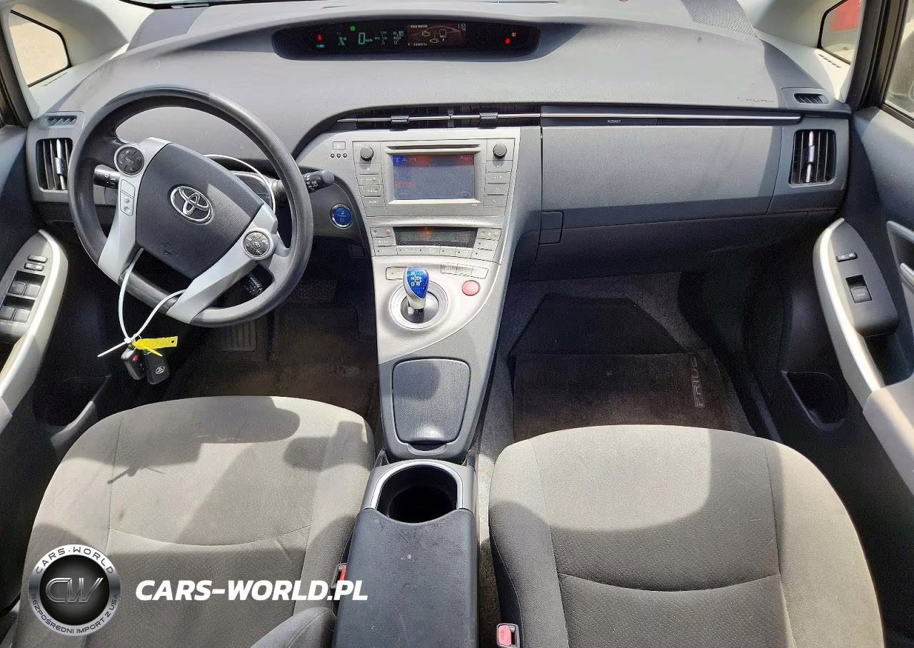 2015 Toyota Prius Two VIN:JTDKN3DU2F0425625 - 8