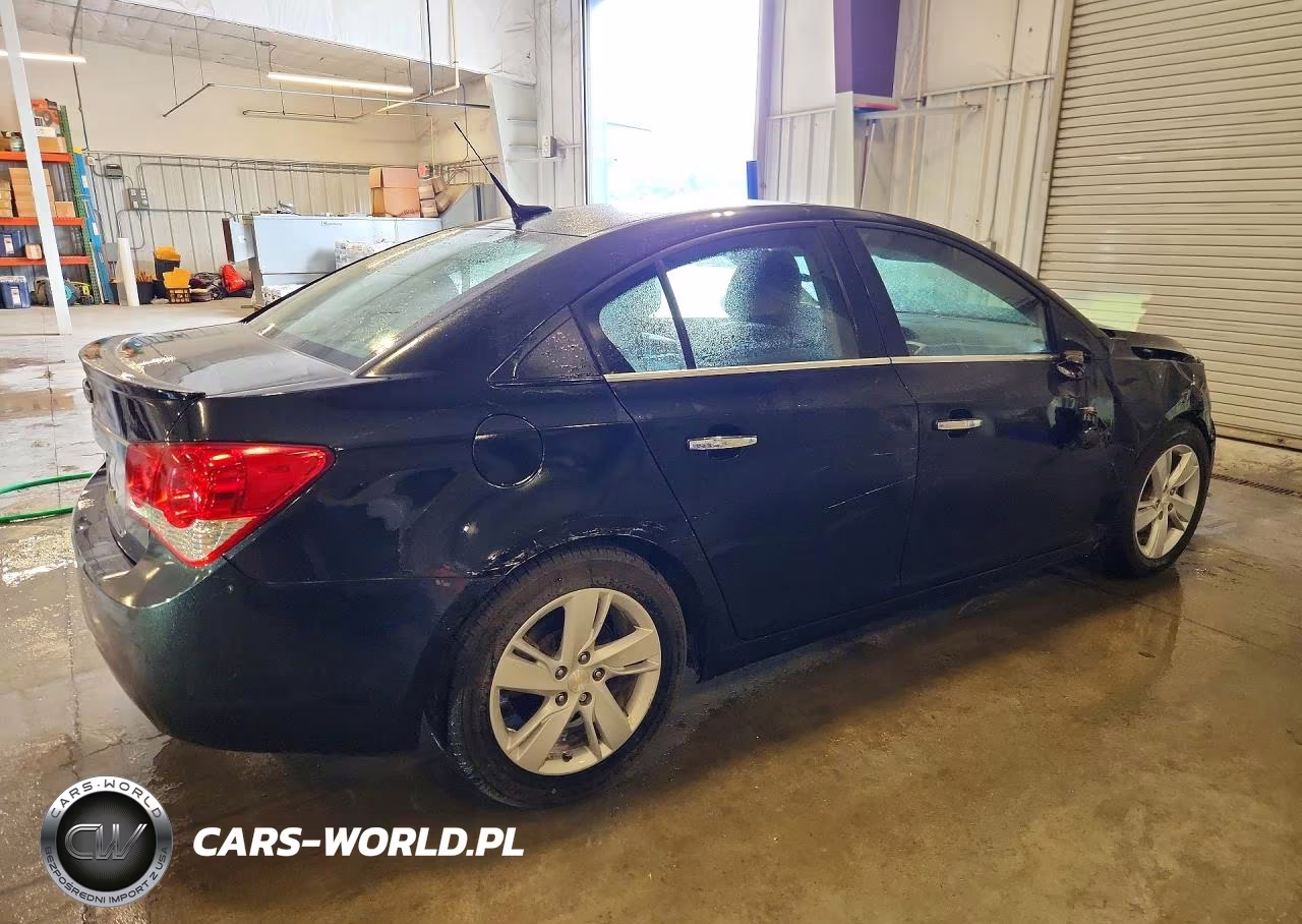 2014 Chevrolet Cruze VIN:1G1P75SZ6E7409629 - 3