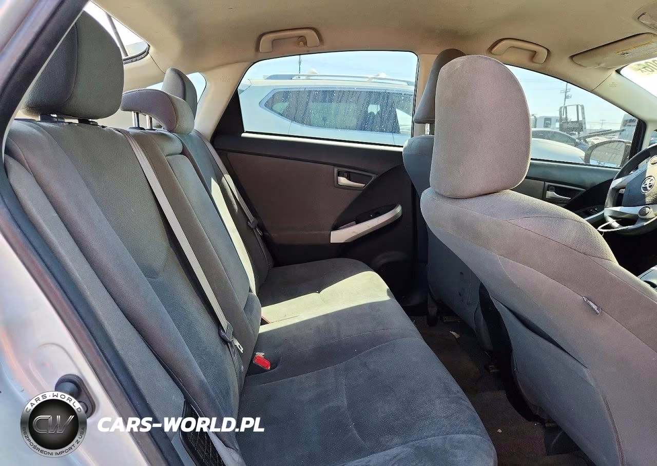 2012 Toyota Prius Two VIN:JTDKN3DU7C1529209 - 10