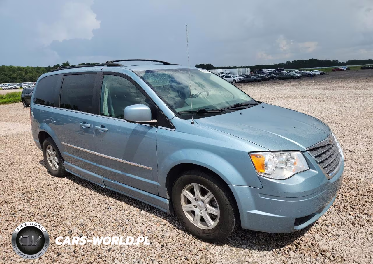 2010 Chrysler Town & Country Touring VIN:2A4RR5DX7AR501146 - 4
