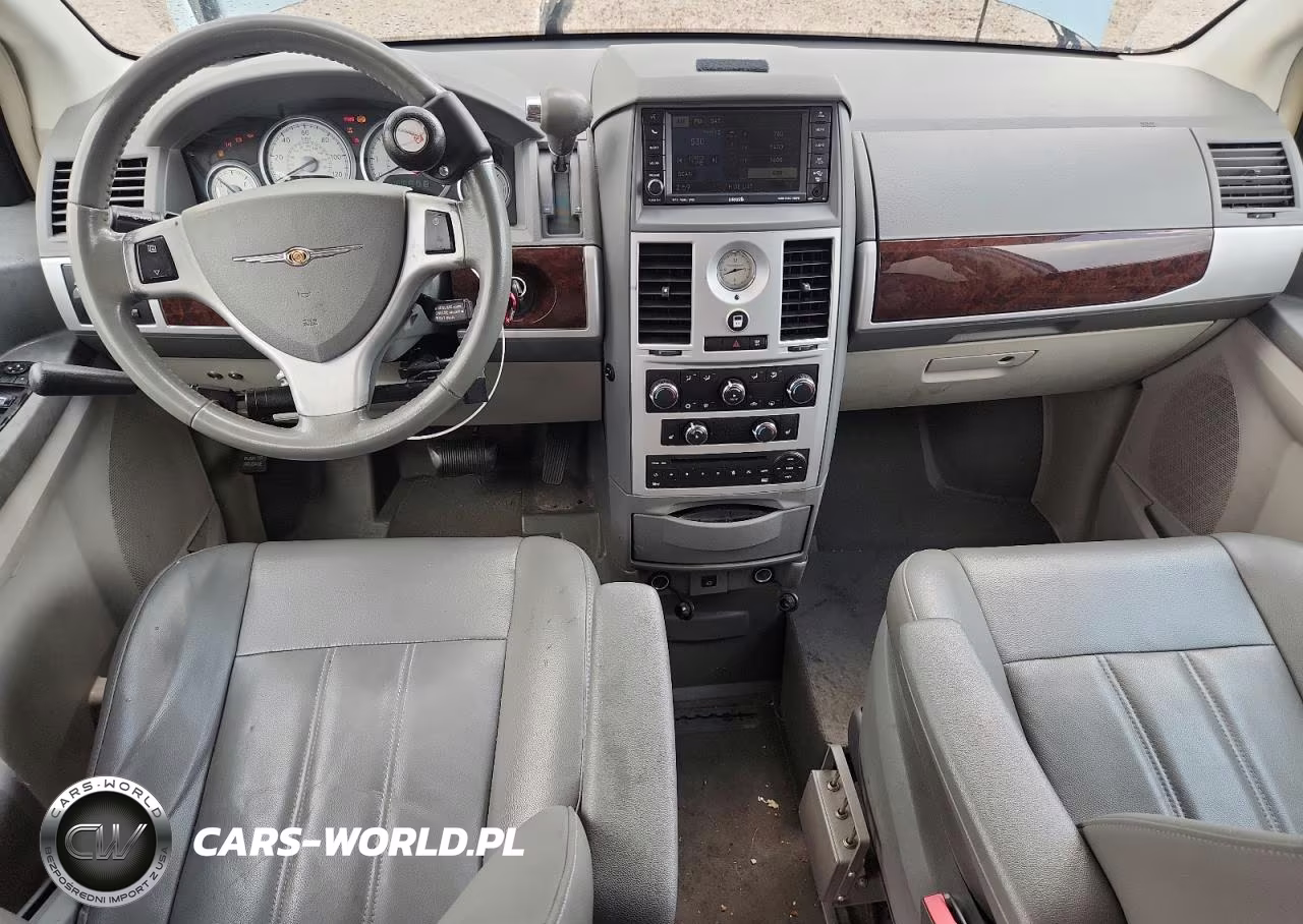 2010 Chrysler Town & Country Touring VIN:2A4RR5DX7AR501146 - 8