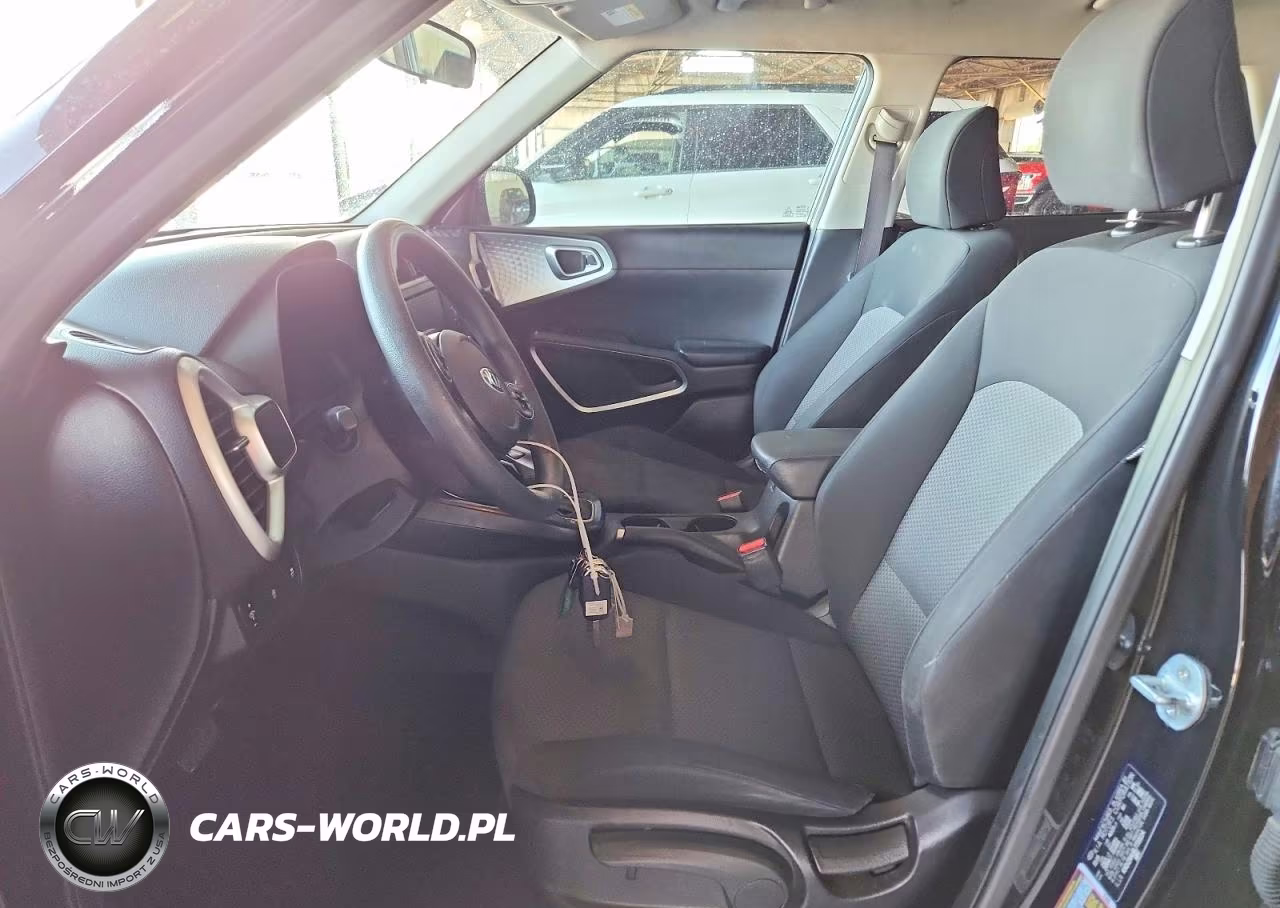 2020 Kia Soul Lx VIN:KNDJ23AU6L7710114 - 7