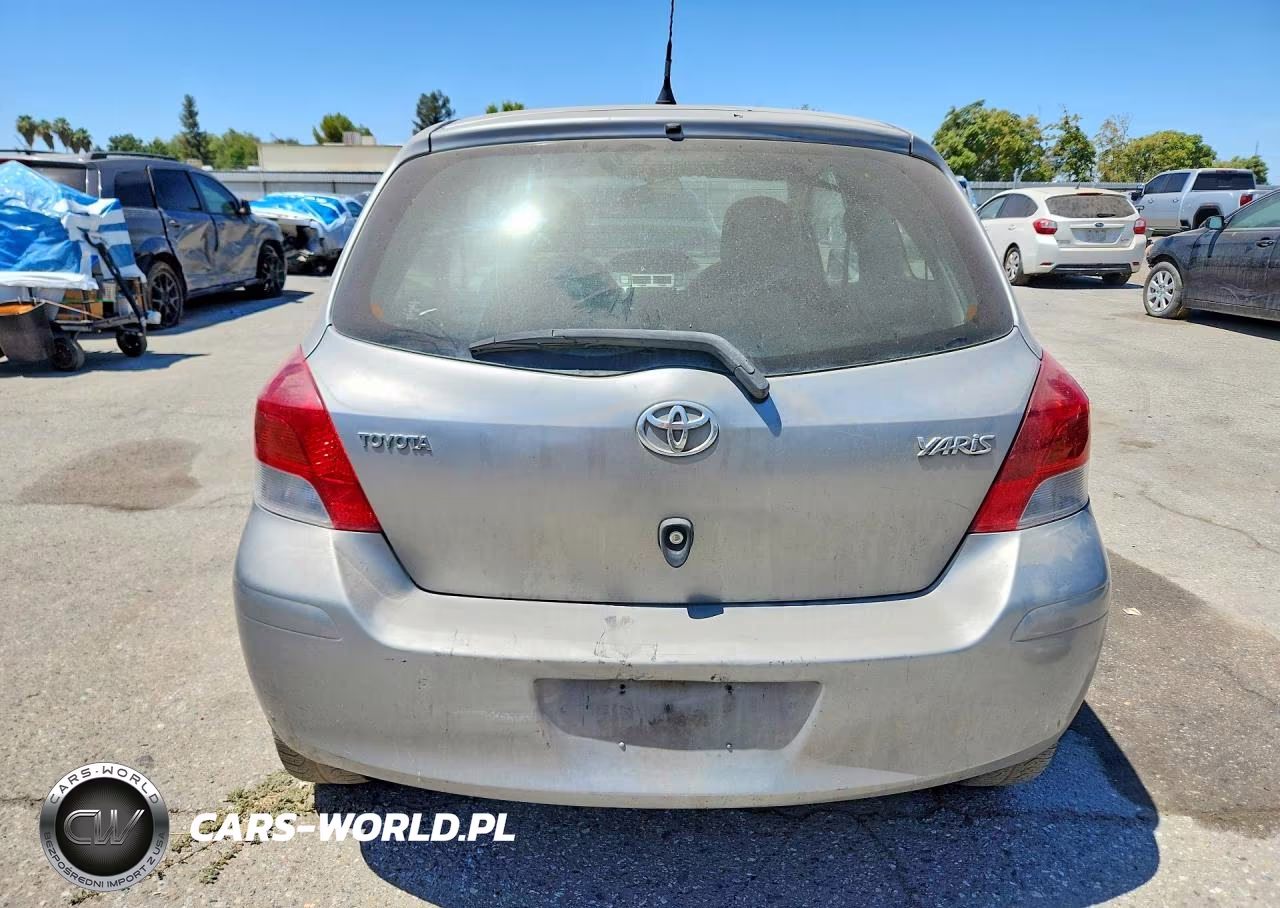 2010 Toyota Yaris Base VIN:JTDJT4K34A5319982 - 6