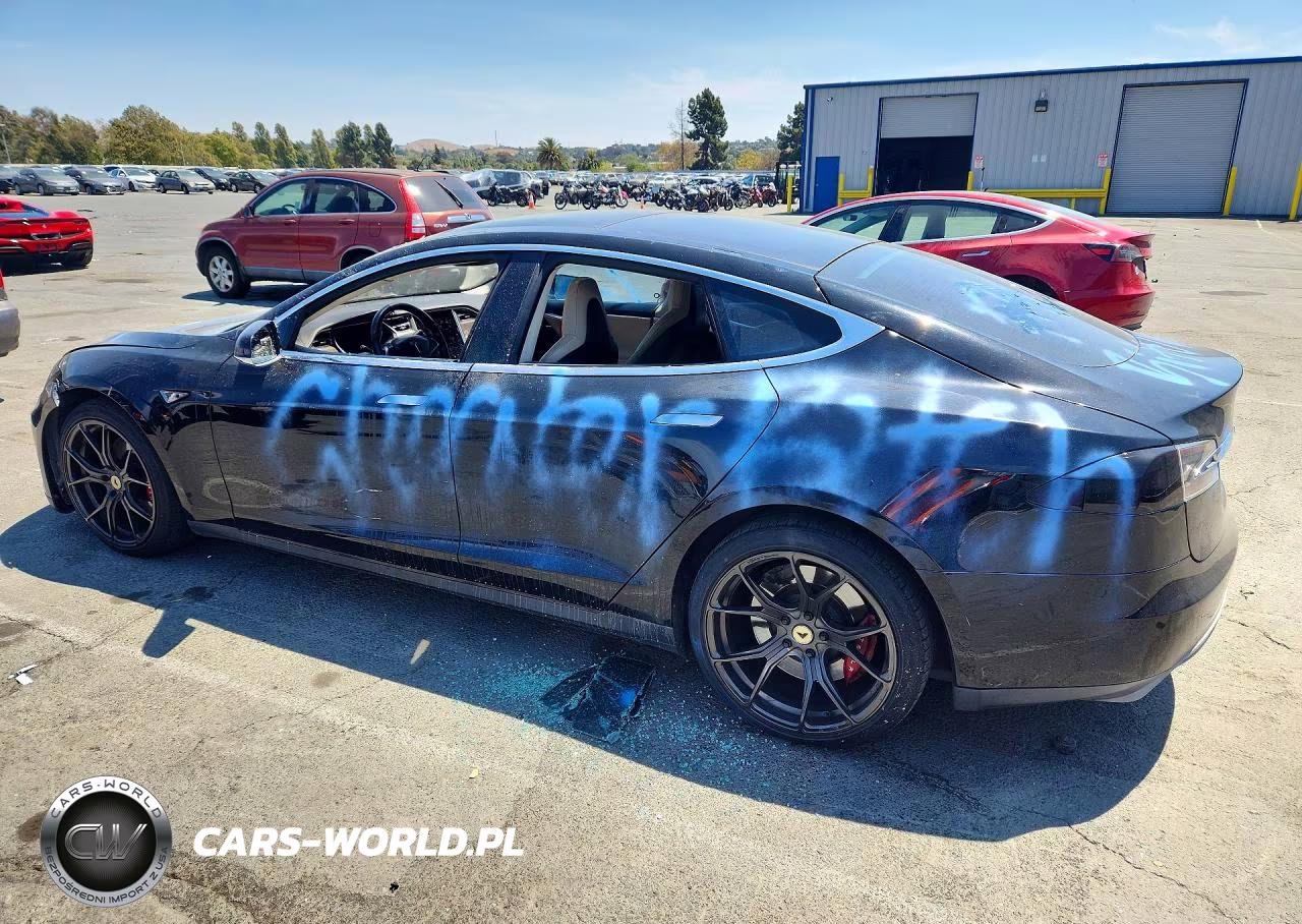 2013 Tesla Model S VIN:5YJSA1CN0DFP05147 - 2