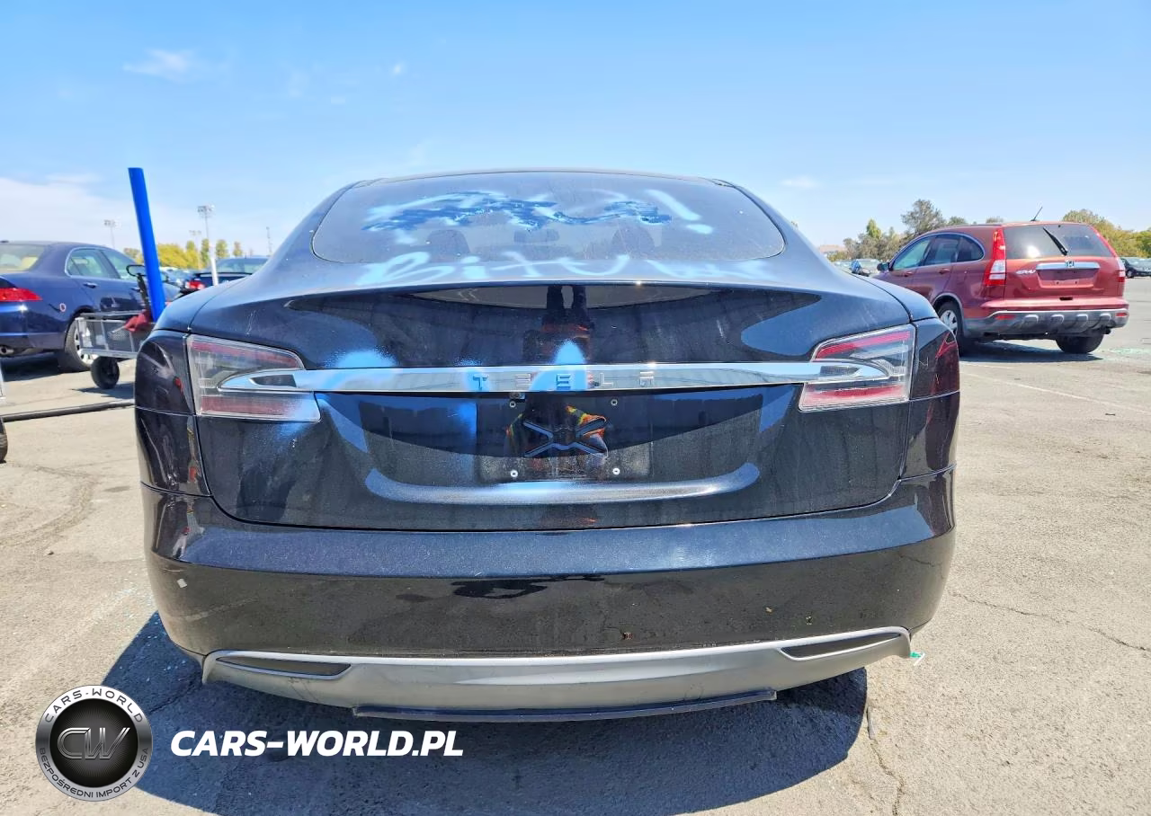2013 Tesla Model S VIN:5YJSA1CN0DFP05147 - 6