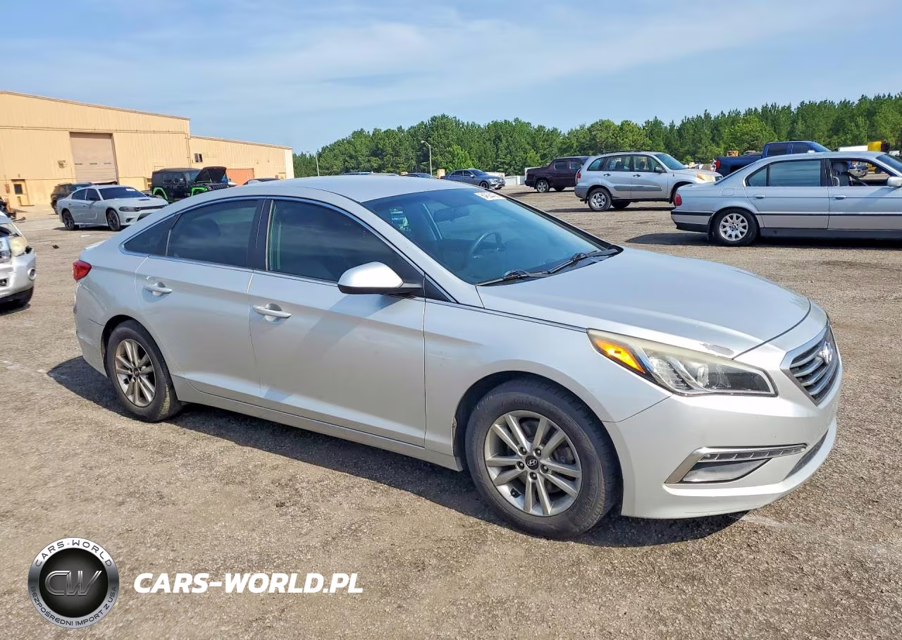 2015 Hyundai Sonata Se VIN:5NPE24AF2FH240575 - 4