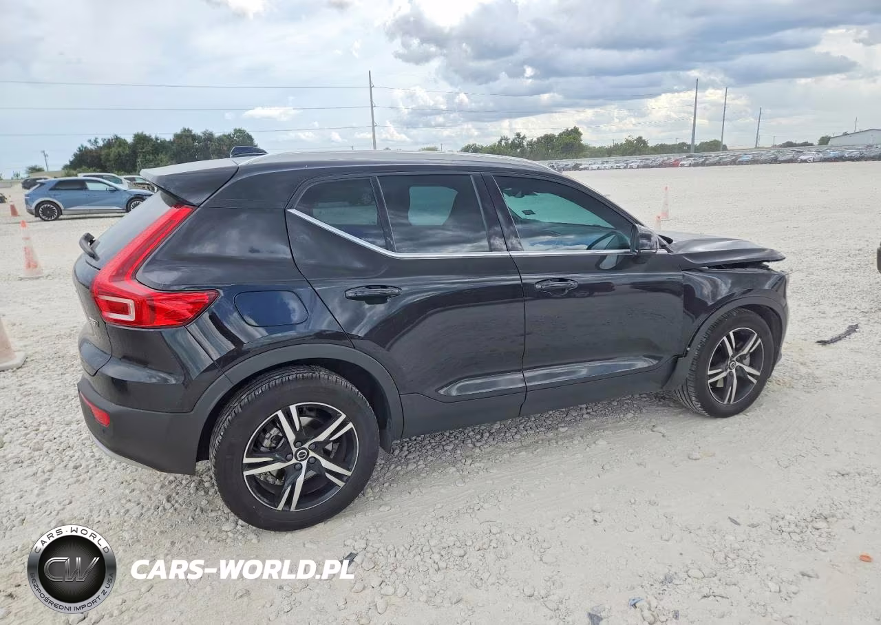 2025 Volvo Xc40 Core VIN:YV4L12UJ2S2479373 - 3