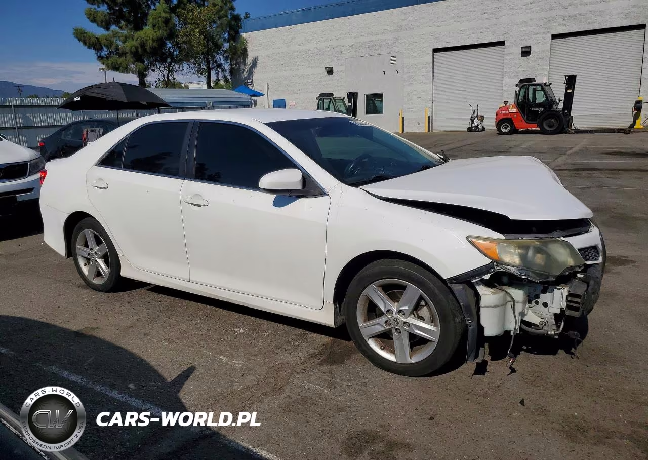 2014 Toyota Camry Se VIN:4T1BF1FK1EU777305 - 4