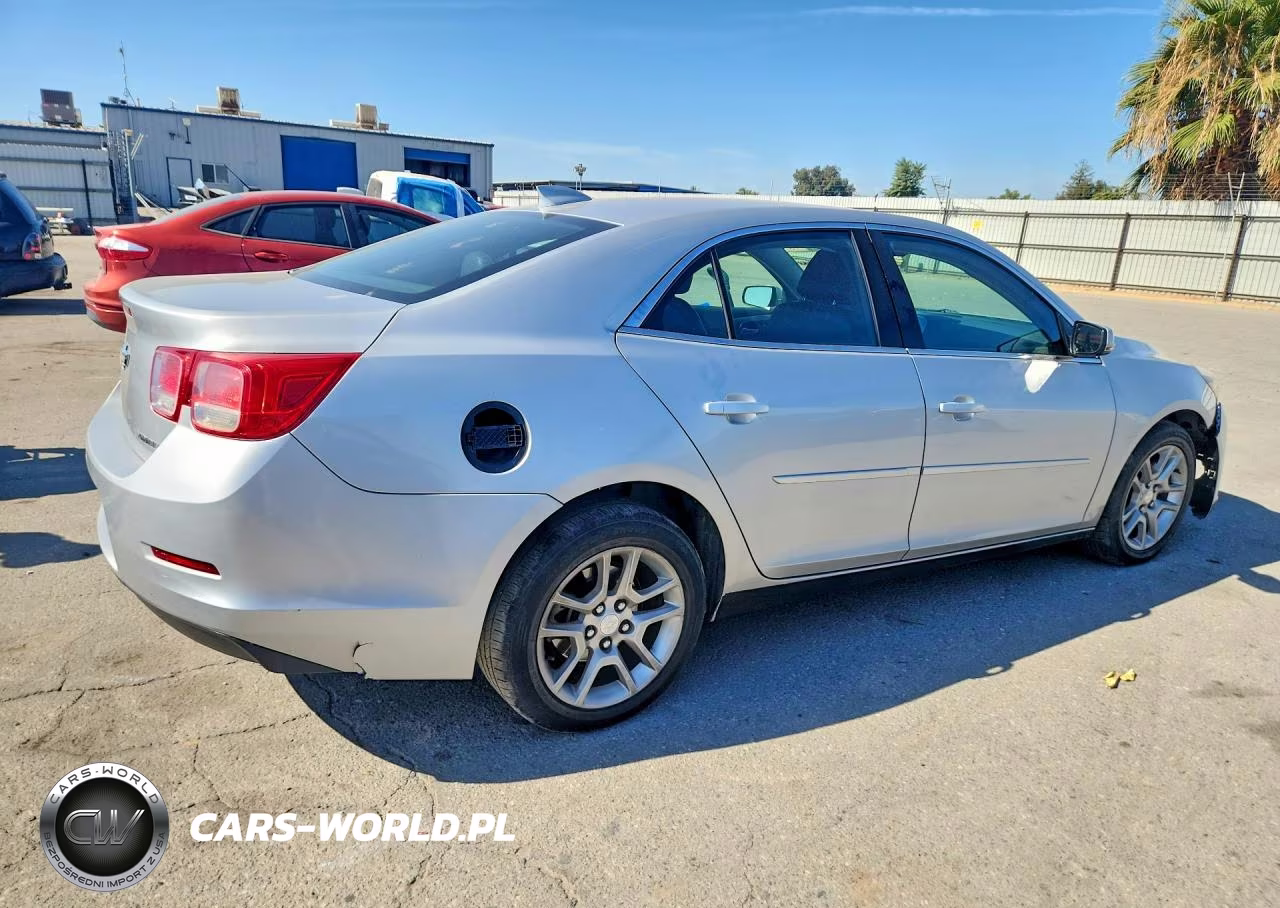 2015 Chevrolet Malibu 1Lt VIN:1G11C5SL0FF284468 - 3