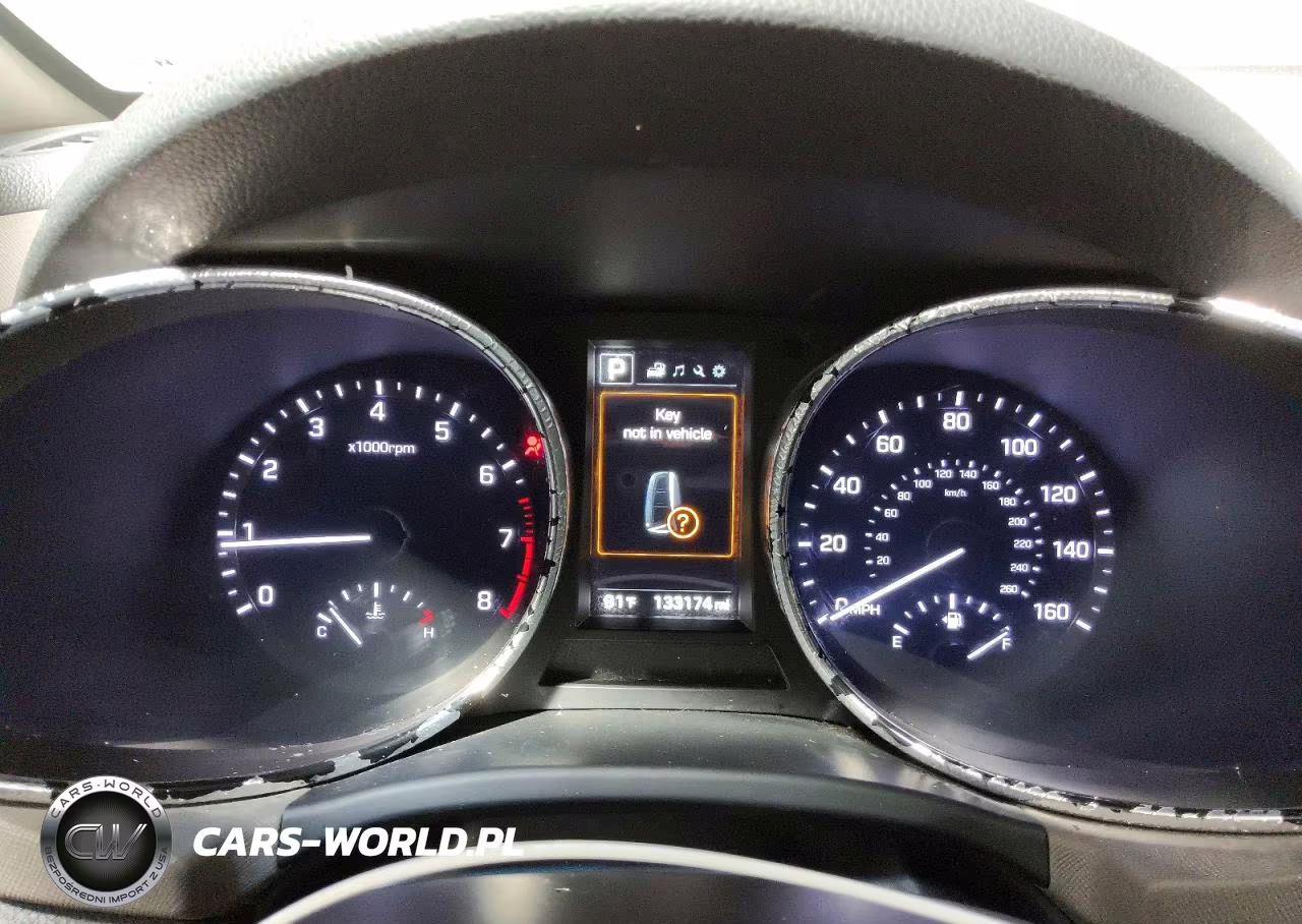 2018 Hyundai Santa Fe Sport 2.4L VIN:5NMZU3LB7JH062457 - 9